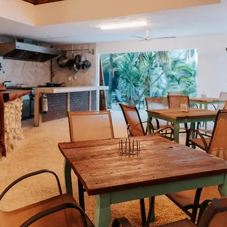 Icastico * Tulum