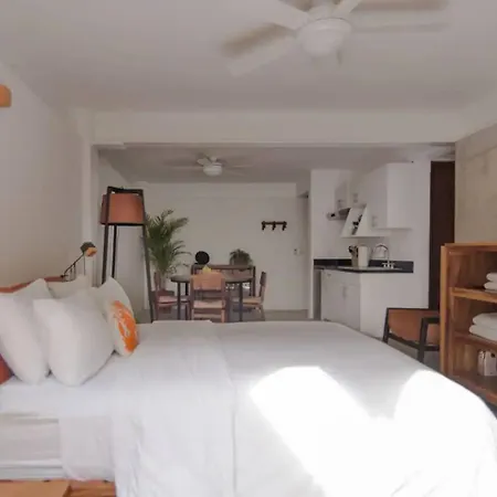 Aparthotel Casa De Piedra