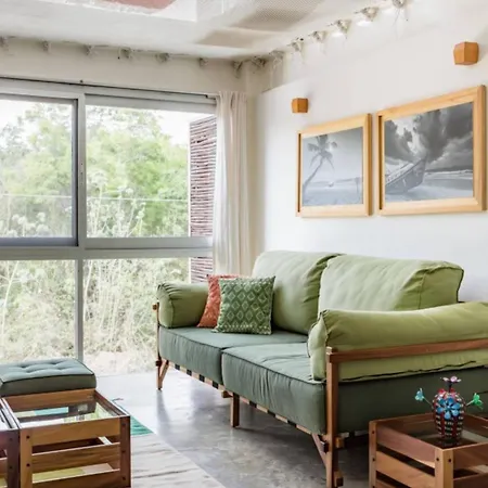 Casa De Piedra Aparthotel 4*
