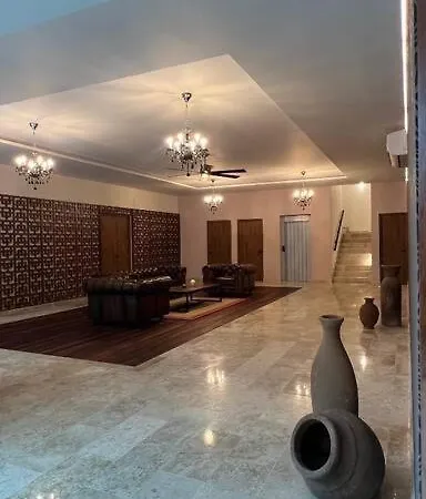 Loft, Gym, Pool, Internet Zama Apartment