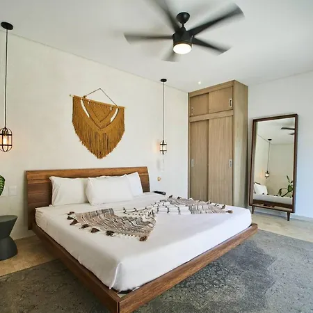 Penthouse Haven With Pv Rooftop Pool Gym And 24h Security Tulum