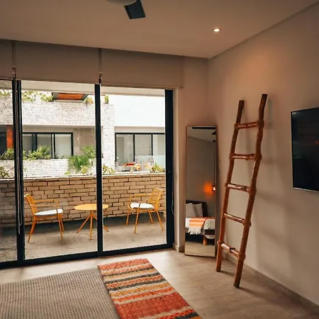 Holiday home Penthouse Haven With Pv Rooftop Pool Gym And 24h Security *