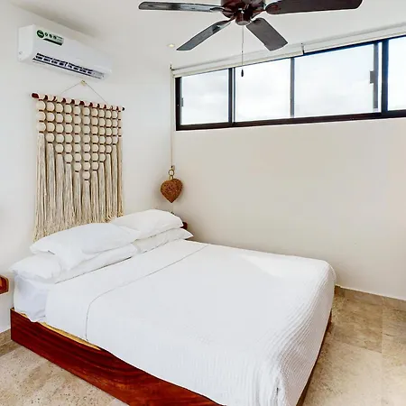 Riviera Maya Hotel *