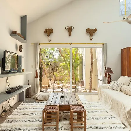 In La Veleta, 3bds, 2bth, Garden, Rooftop * Tulum