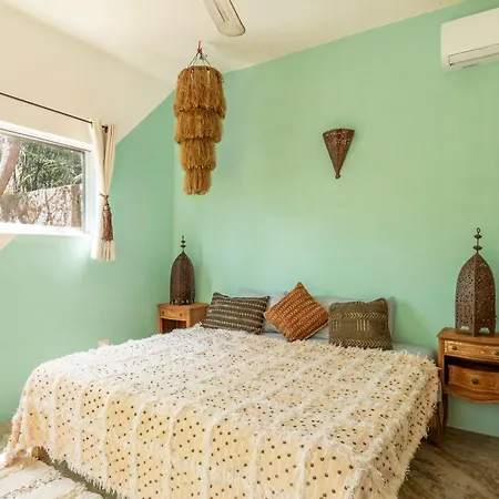 Hotel In La Veleta, 3bds, 2bth, Garden, Rooftop