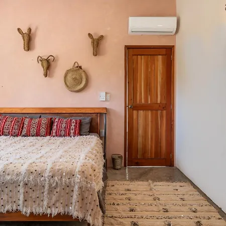 In La Veleta, 3bds, 2bth, Garden, Rooftop Hotel *