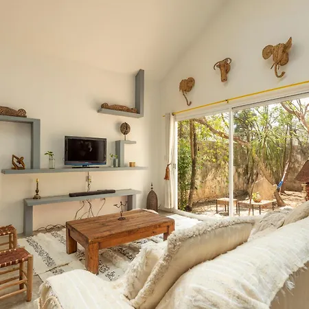 Hotel In La Veleta, 3bds, 2bth, Garden, Rooftop Tulum