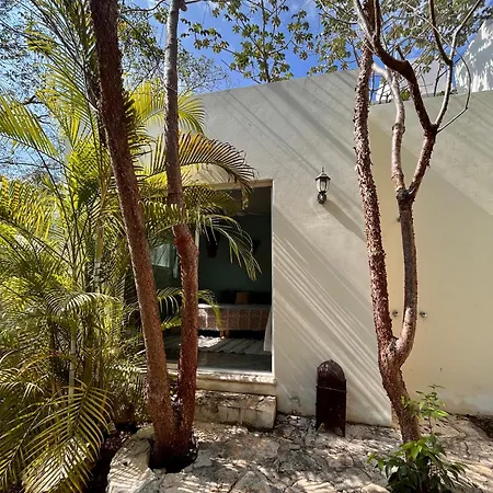In La Veleta, 3bds, 2bth, Garden, Rooftop *