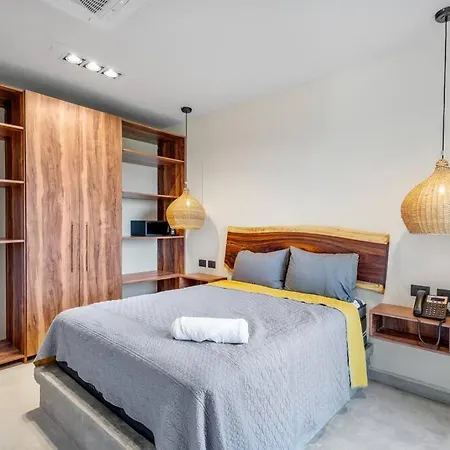 Luxury Retreat W/ Private Pool - Nook Apartment *