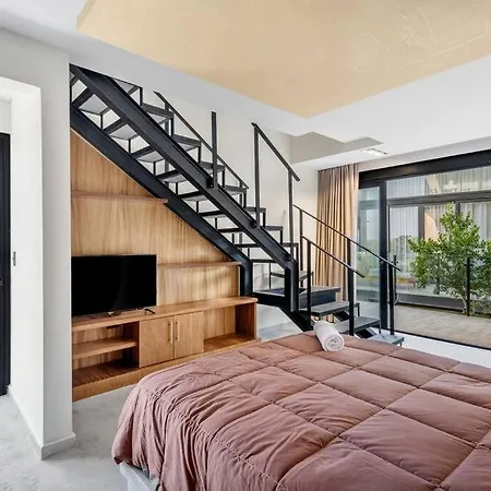 Luxury Retreat W/ Private Pool - Nook Apartment *