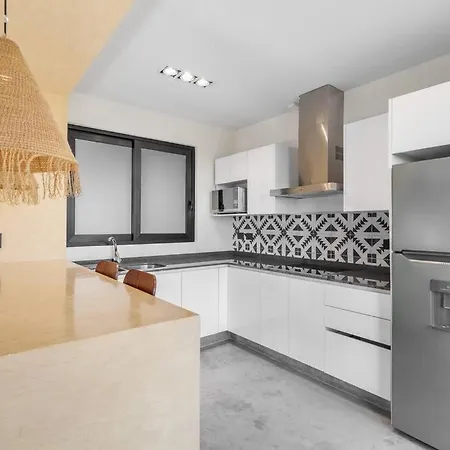 Apartment Luxury Retreat W/ Private Pool - Nook