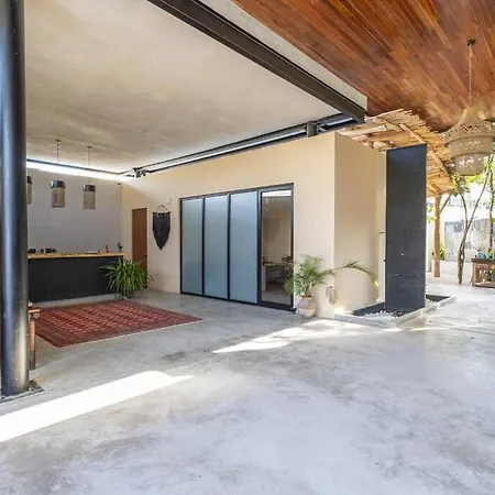 Apartment Luxury Retreat W/ Private Pool - Nook