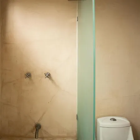 Bufo Alvarius Hotel