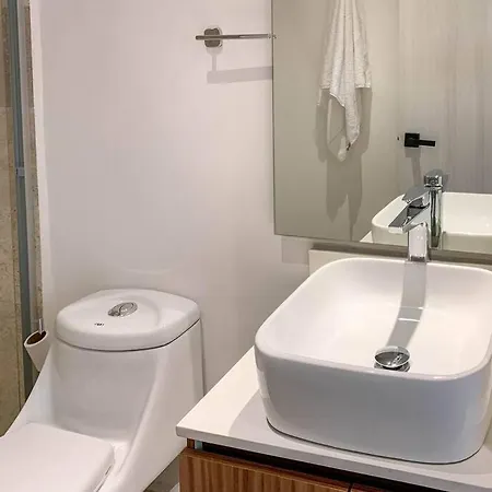 Cozy & Comfy Kaan Tower Apartment *