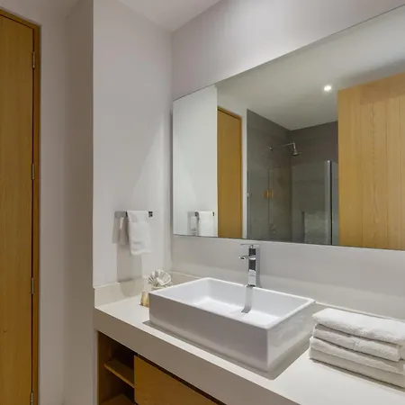 Prive Modern With Private Pool In