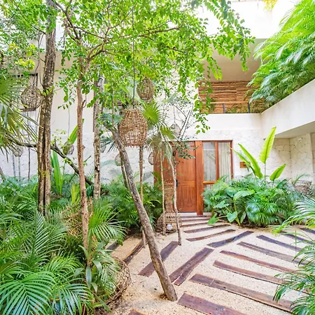 Apartment Nature Surrounded Studio With Private Plunge Pool
