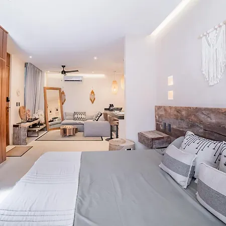Nature Surrounded Studio With Private Plunge Pool Apartment *