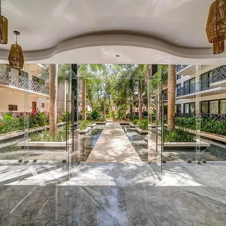 New Palais With Private Balcony And Common Roof Pool Tulum