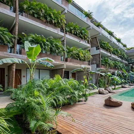 Luxury Oasis Vibes Jungle Retreat Apartment