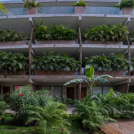Apartment Luxury Oasis Vibes Jungle Retreat