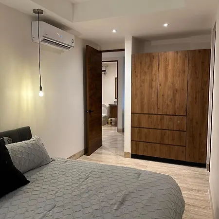 Departamento En Con Rooftop En Zona Hotelera *