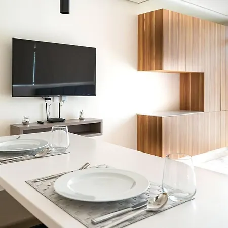 Comfortable Studio In Elena