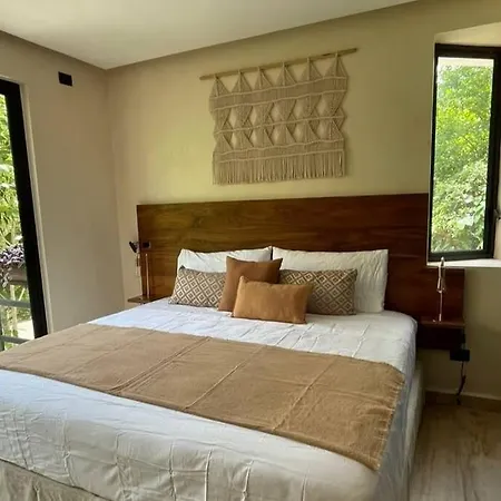 Apartment Maha *