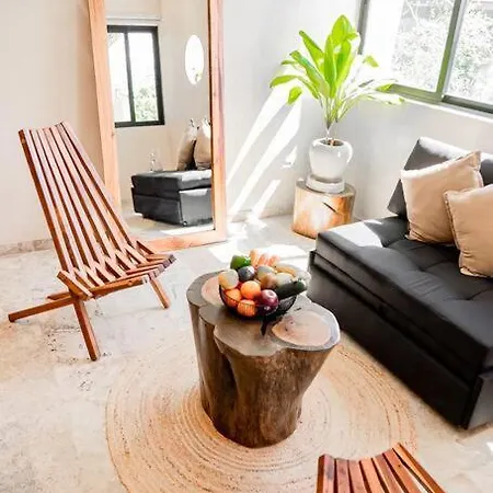 Luxury 200mbps Jacuzzi And Balcony Rooftop Pool Apartment *