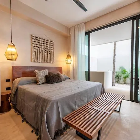 2 Bedroom & 2 Outdoor Badtubs Apartment Tulum