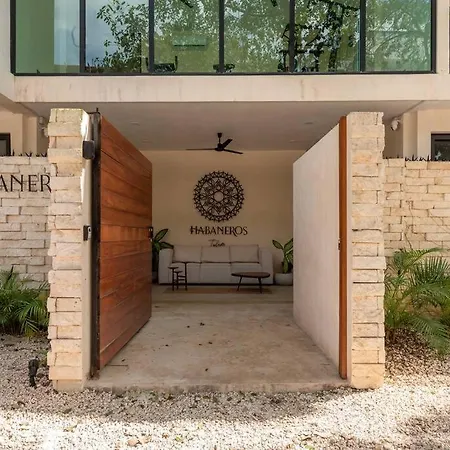 Apartment 2 Bedroom & 2 Outdoor Badtubs *