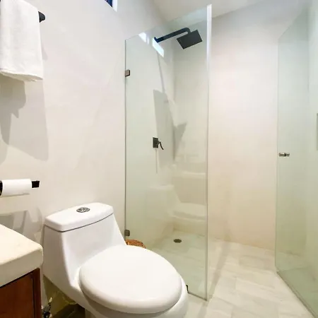 Large Studio Ph With Private Roof And Hot Tub Pool Gym Apartment