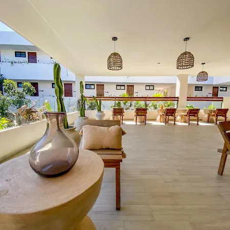 Large Studio Ph With Private Roof And Hot Tub Pool Gym *