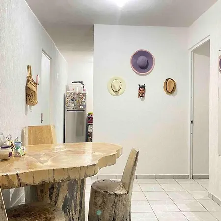 Alojamiento Ideal, A Espaldas De Zamna Apartment