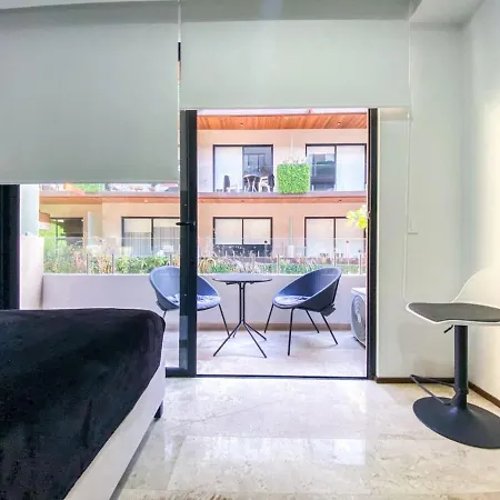 Apartment Stylish Downtown Studio With Prime Facilities *