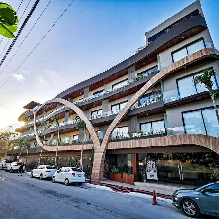 Stylish Downtown Studio With Prime Facilities Apartment