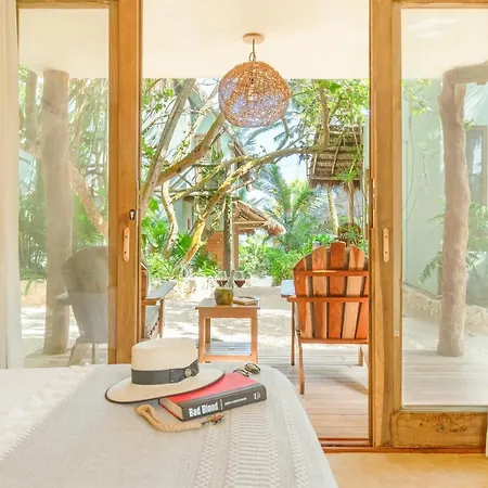 Ahau - Beachfront (adults Only) Hotel