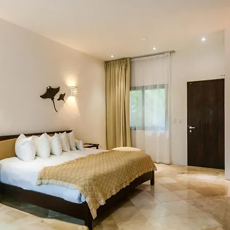 Aparthotel Mak Nuk Village - Clothing Optional 4*