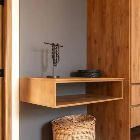 Kaako Modern *