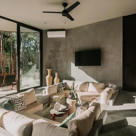 Luxury - 3 Bedroom - Big Pool - King Bed Tulum