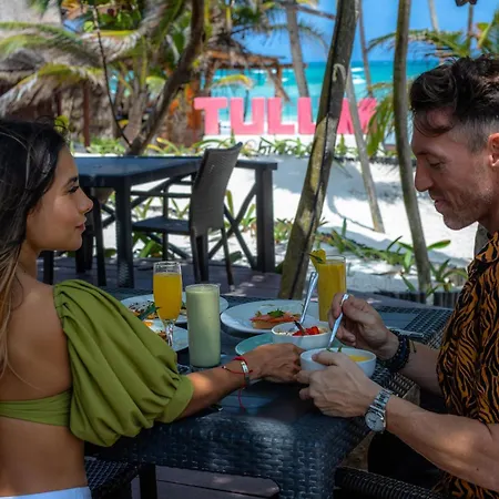 Bt Live Located At The Party Zone Tulum