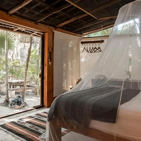 Eco.banitas Hotel 3*