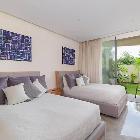 Apartment Mistiq 2br Private Concierge 4 Pools