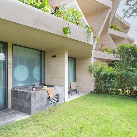 Apartment Mistiq 2br Private Concierge 4 Pools