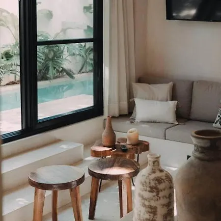 Apartment Torana A1 Cozy Design Apt W Pvt Pool And Patio *