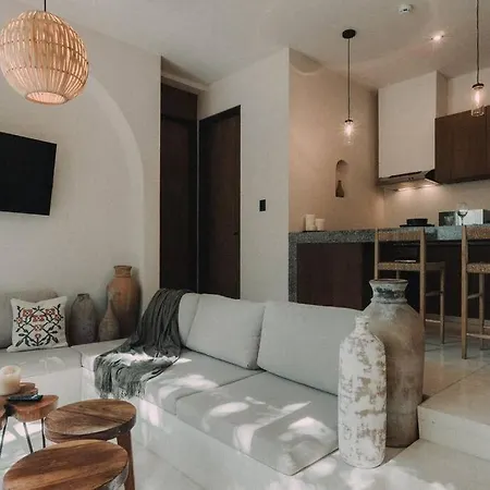 Apartment Torana A1 Cozy Design Apt W Pvt Pool And Patio