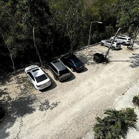 Tuk 201 * Tulum