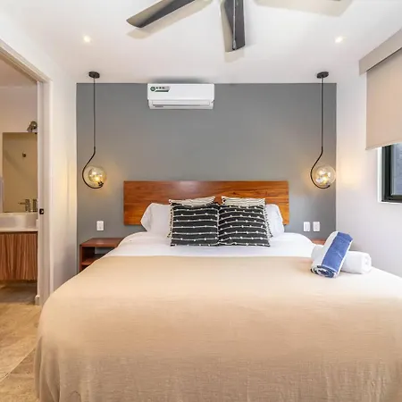 2 Bd With Private Balcony, Pool View, Gym *