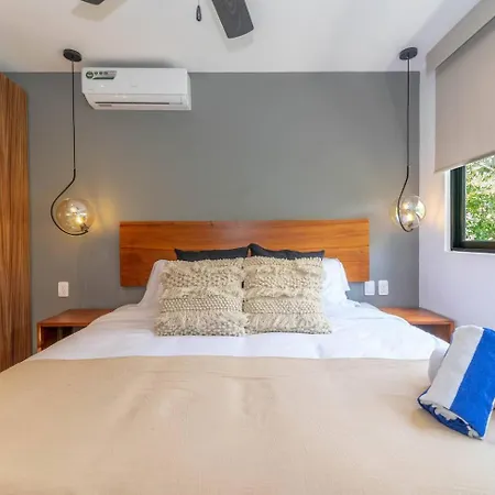 2 Bd With Private Balcony, Pool View, Gym *