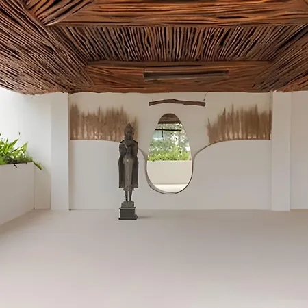 Your Relaxation Destination And Private Jacuzzi *