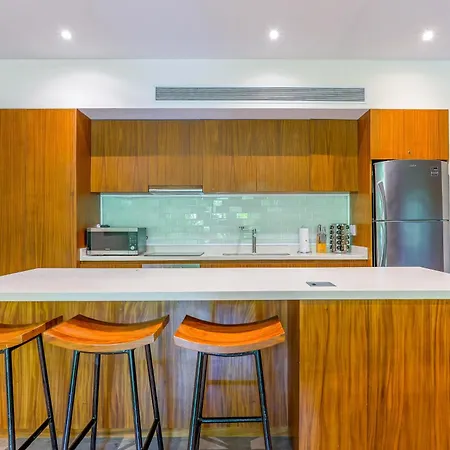 Mistiq E104 Apartment *